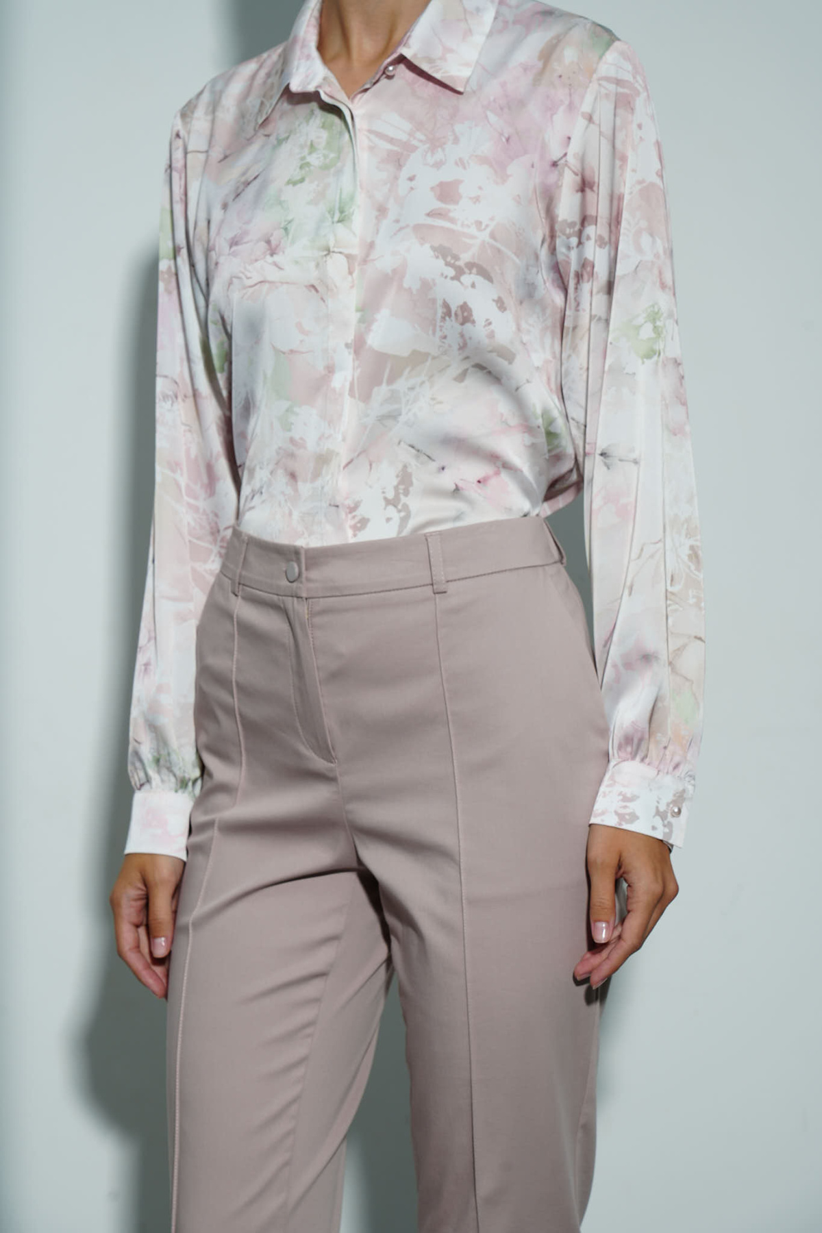 Брюки пудровые 5 Брюки пудровые 5