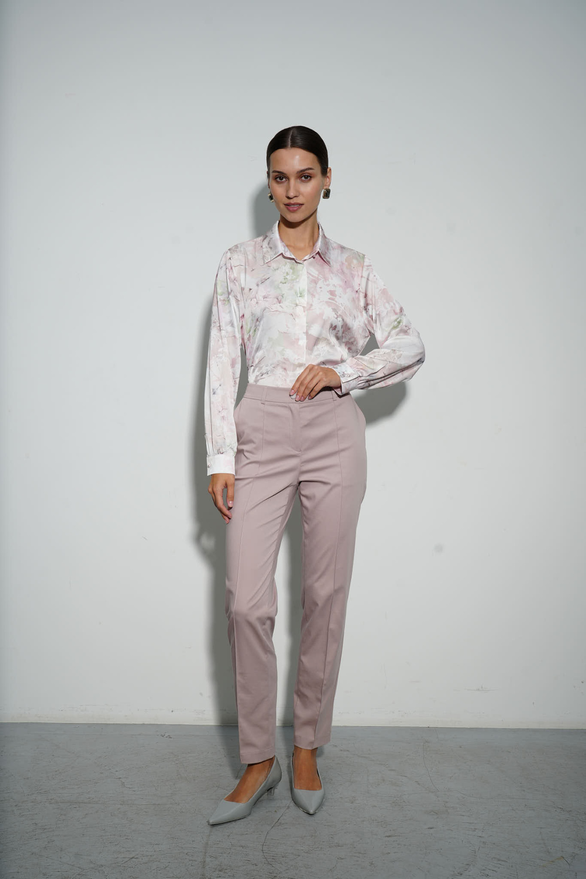 Брюки пудровые 7 Брюки пудровые 7