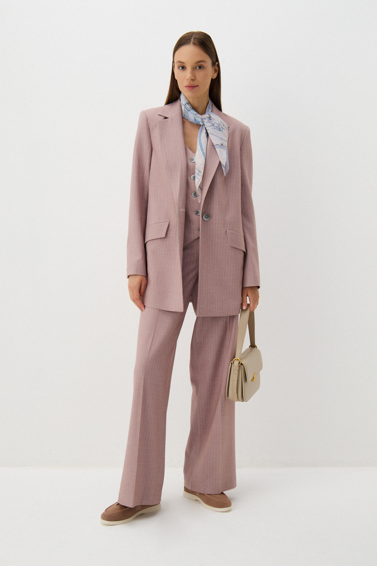 Жилет  "Бархатная нить" 2 Жилет  "Бархатная нить" 2