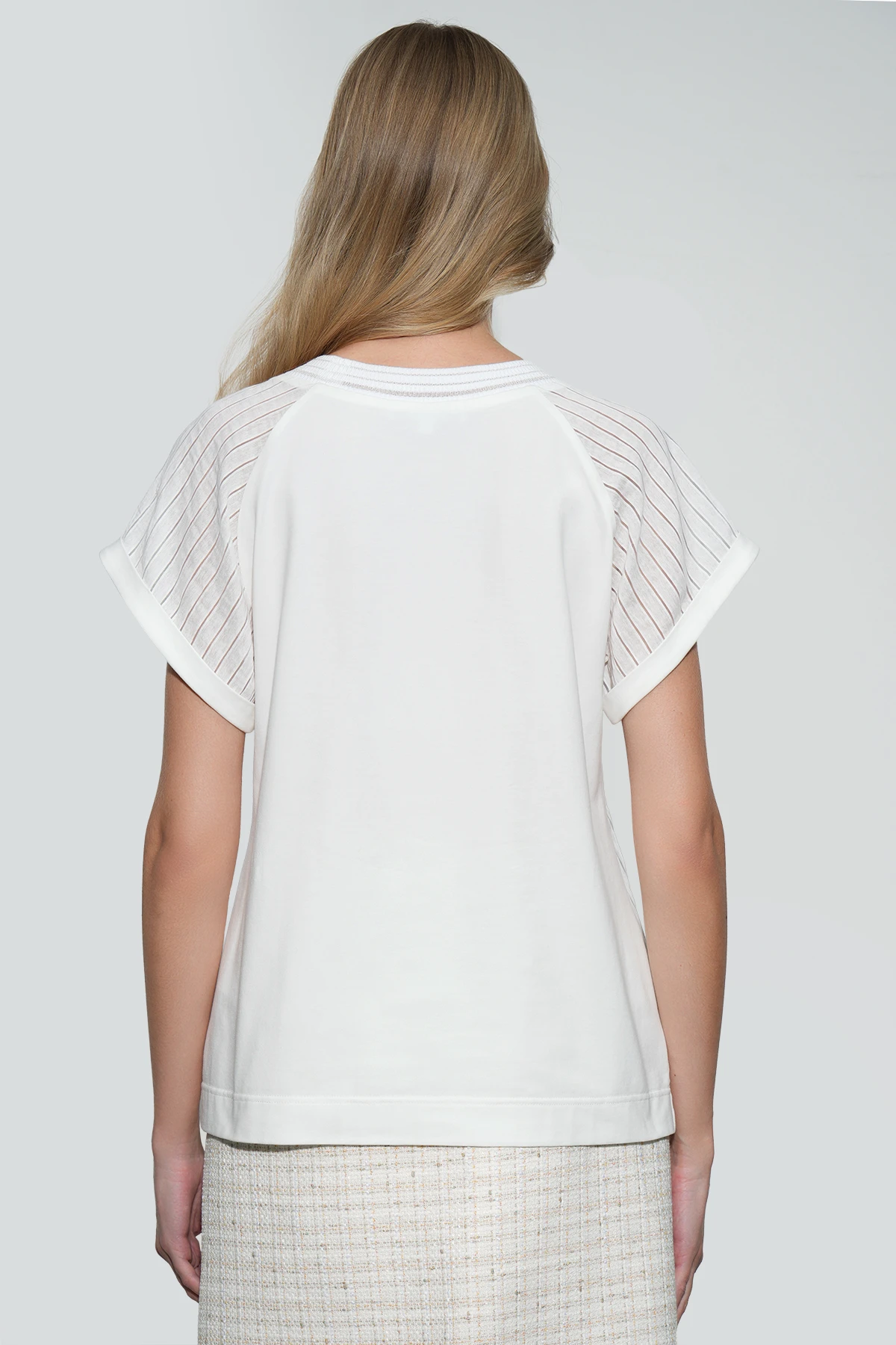 Футболка "Белый полёт" 1