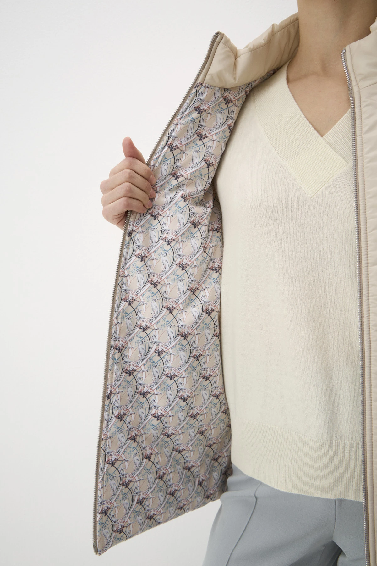 Жилет "Тайны Эрмитажа" 3