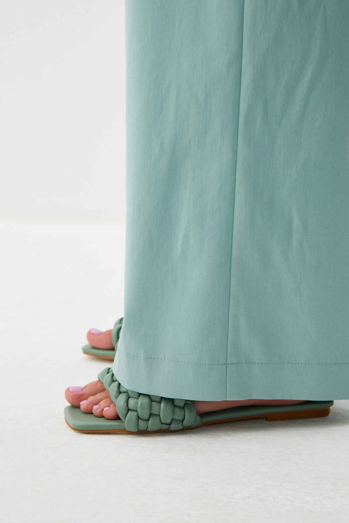 Брюки мятные прямые 3