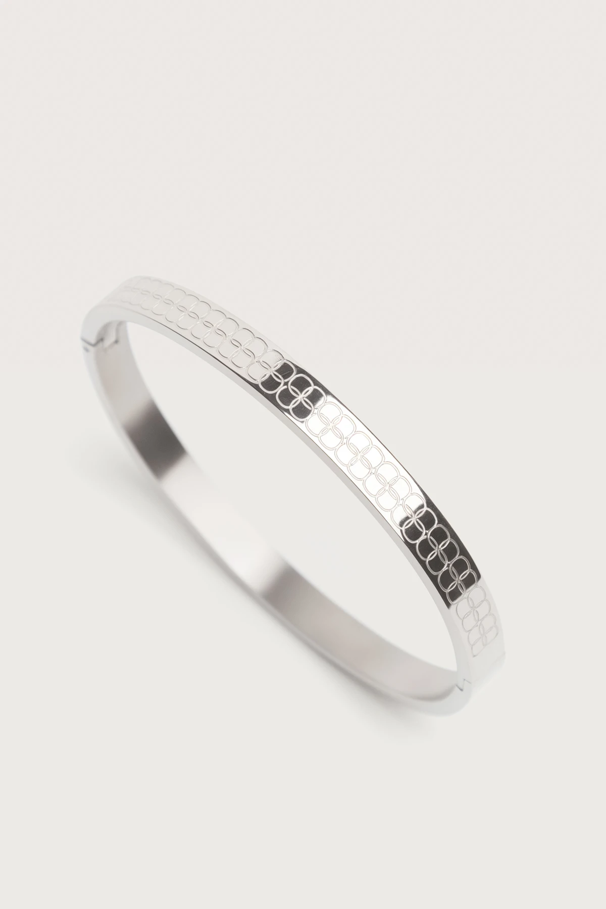 Браслет "88" с чехлом 3