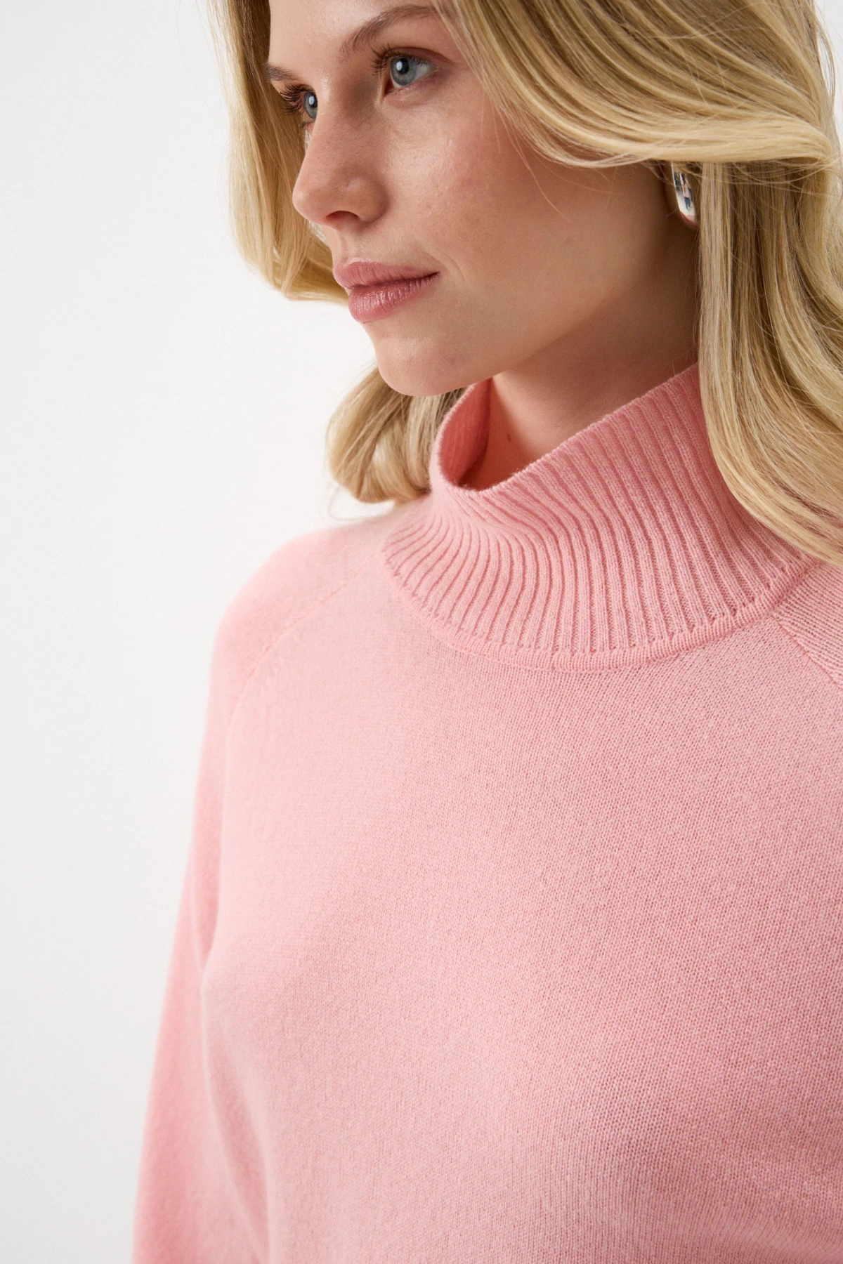 Свитер "Возвращение фламинго" 1