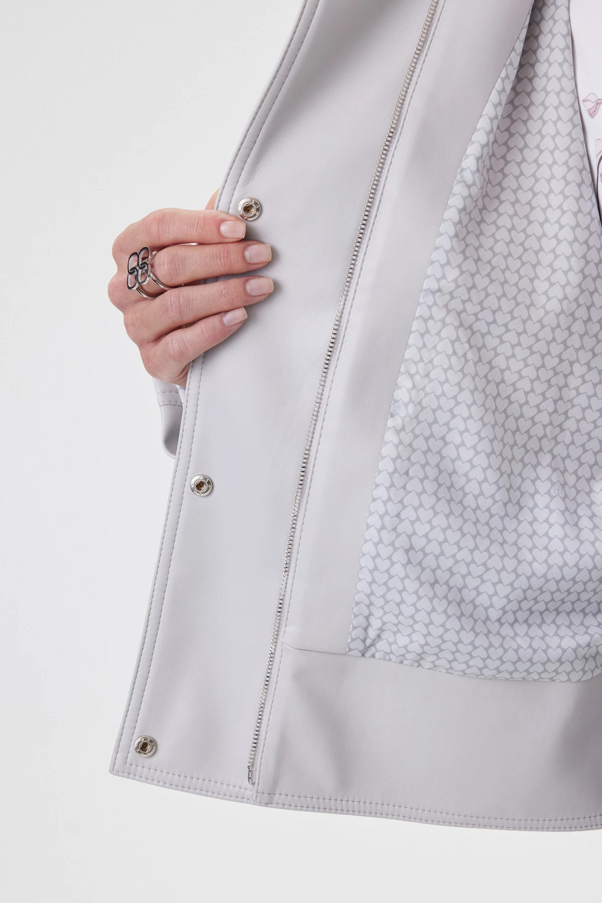 Куртка серая «Семейные ценности» 4