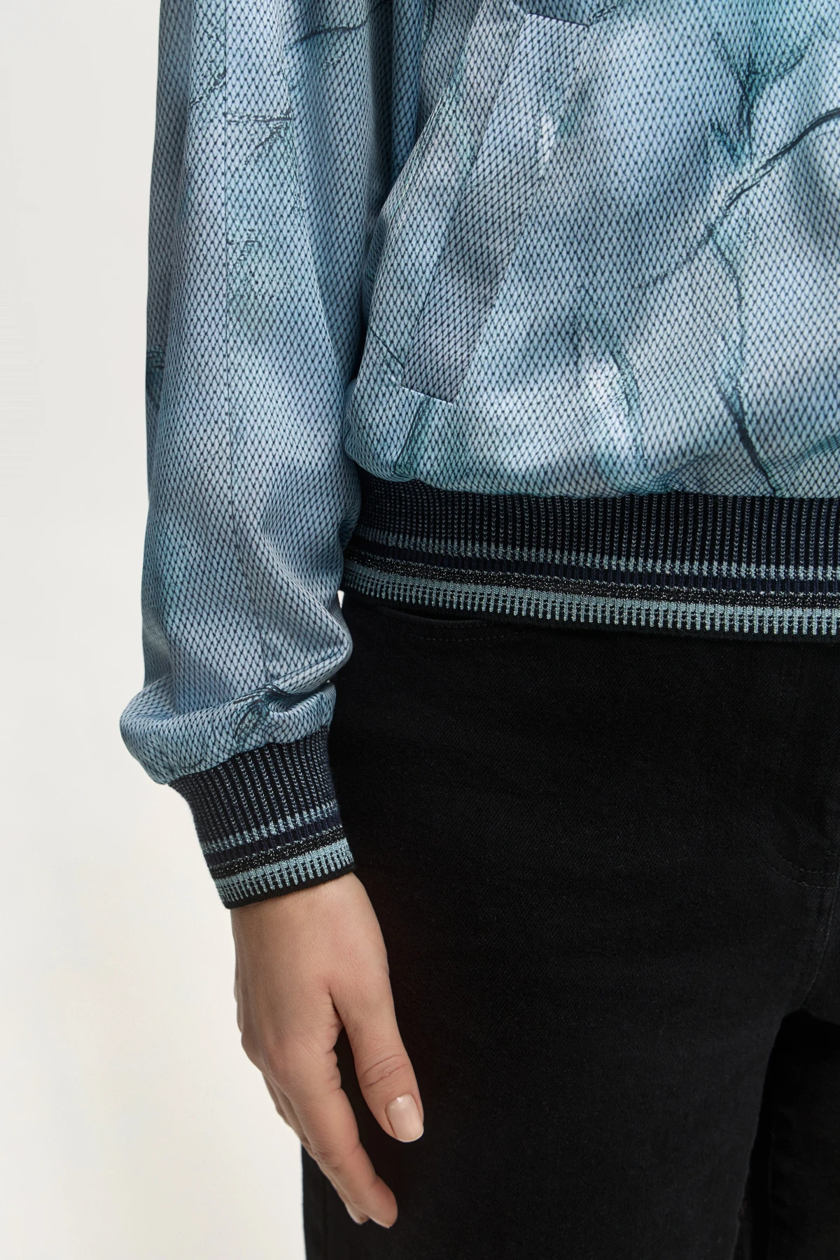 Бомбер "Мистика света" 2