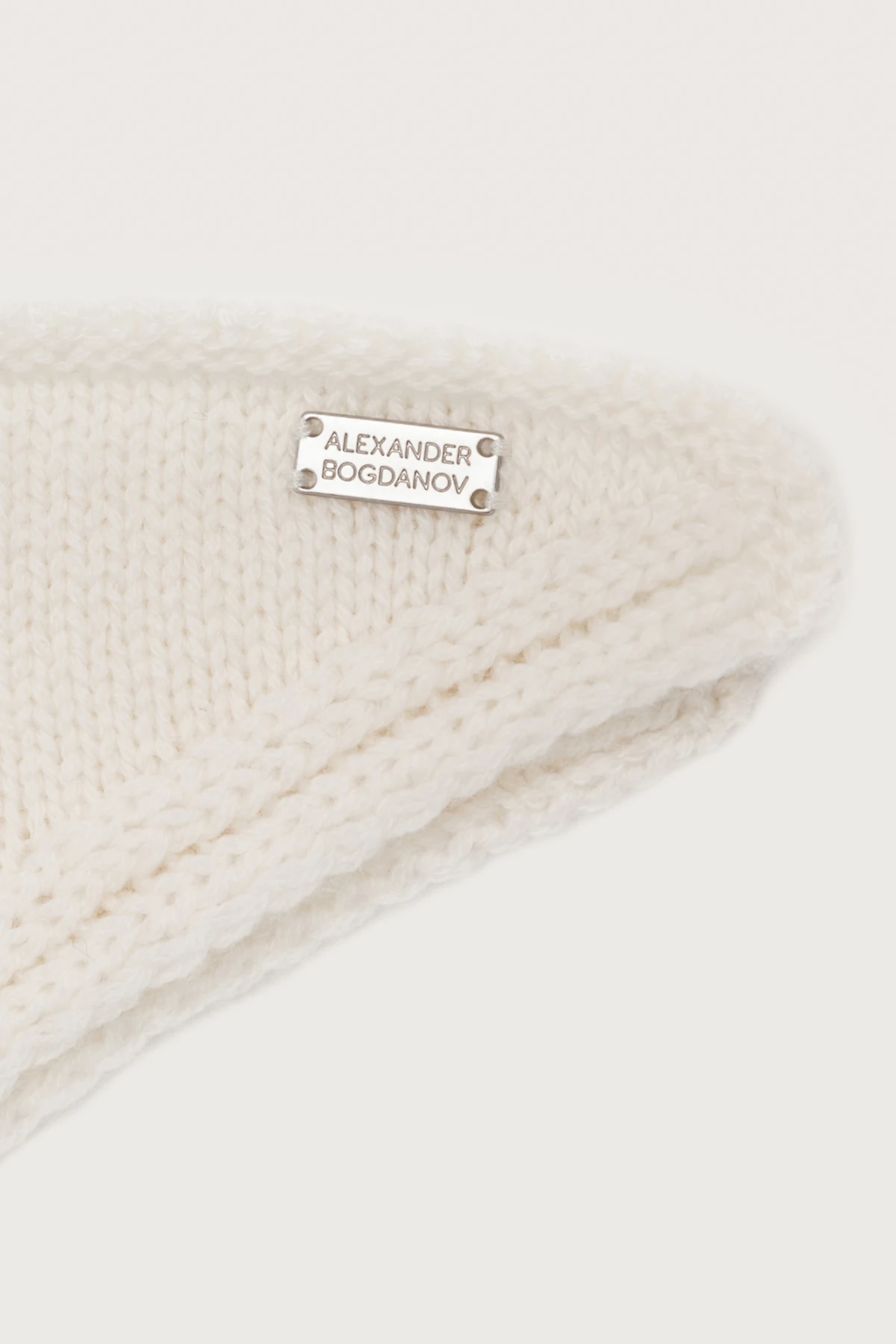 Косынка молочная 3