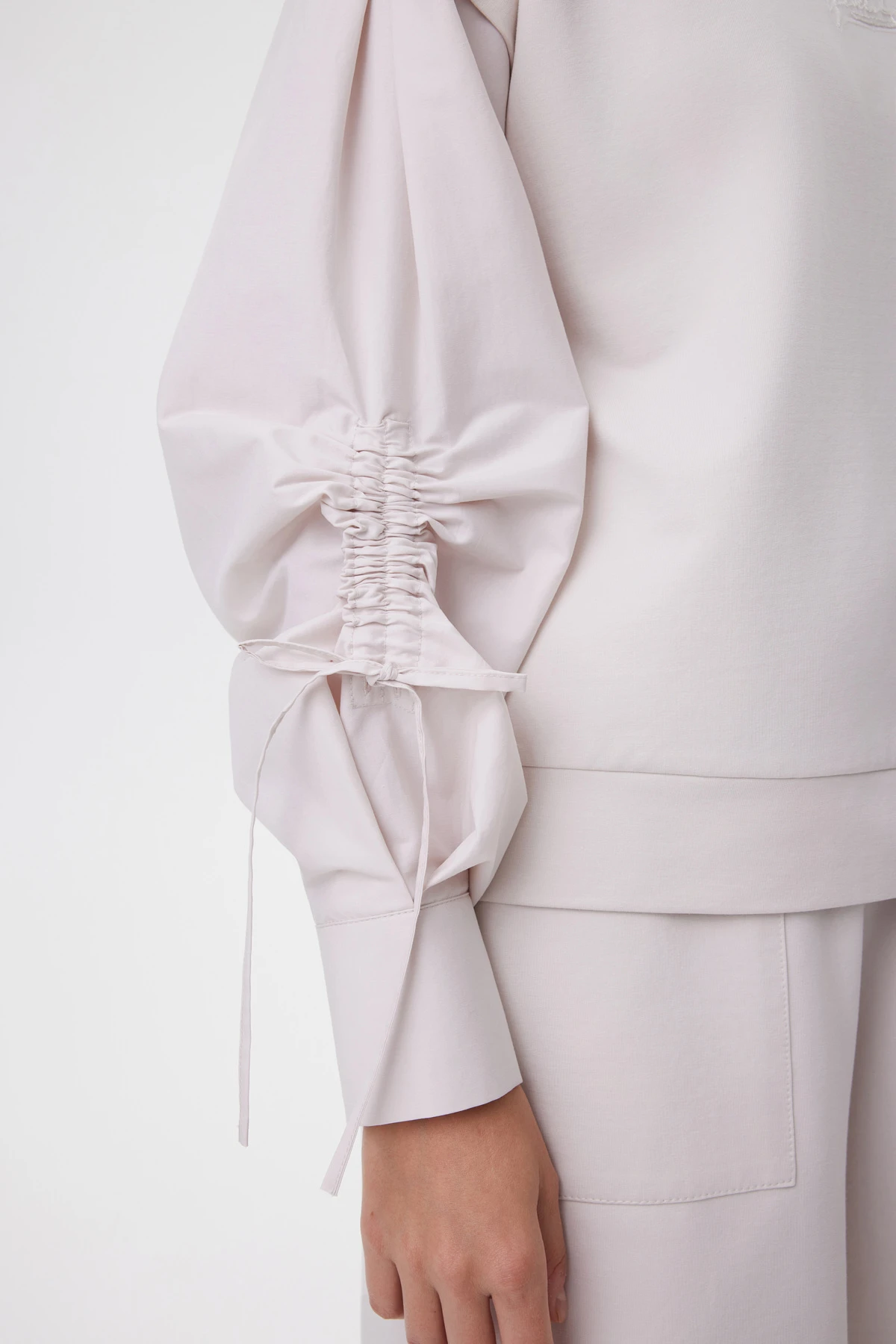 Свитшот «Оттенки миндаля» 3