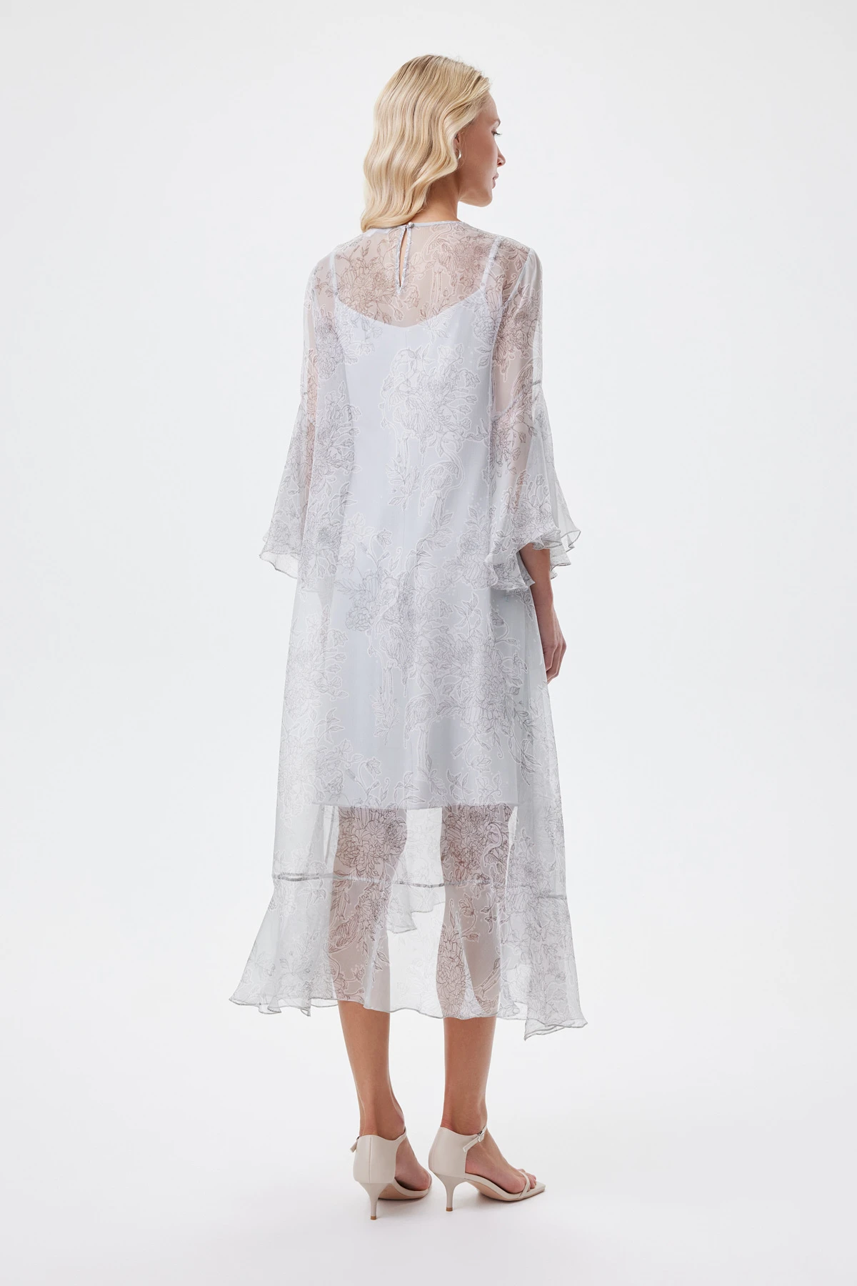 Платье с поясом "Небесная симфония" 4