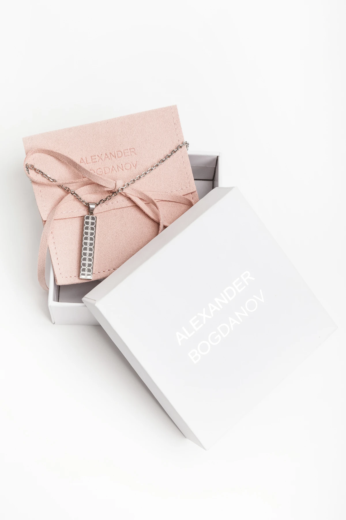 Кулон прямоугольный "88" с чехлом 4