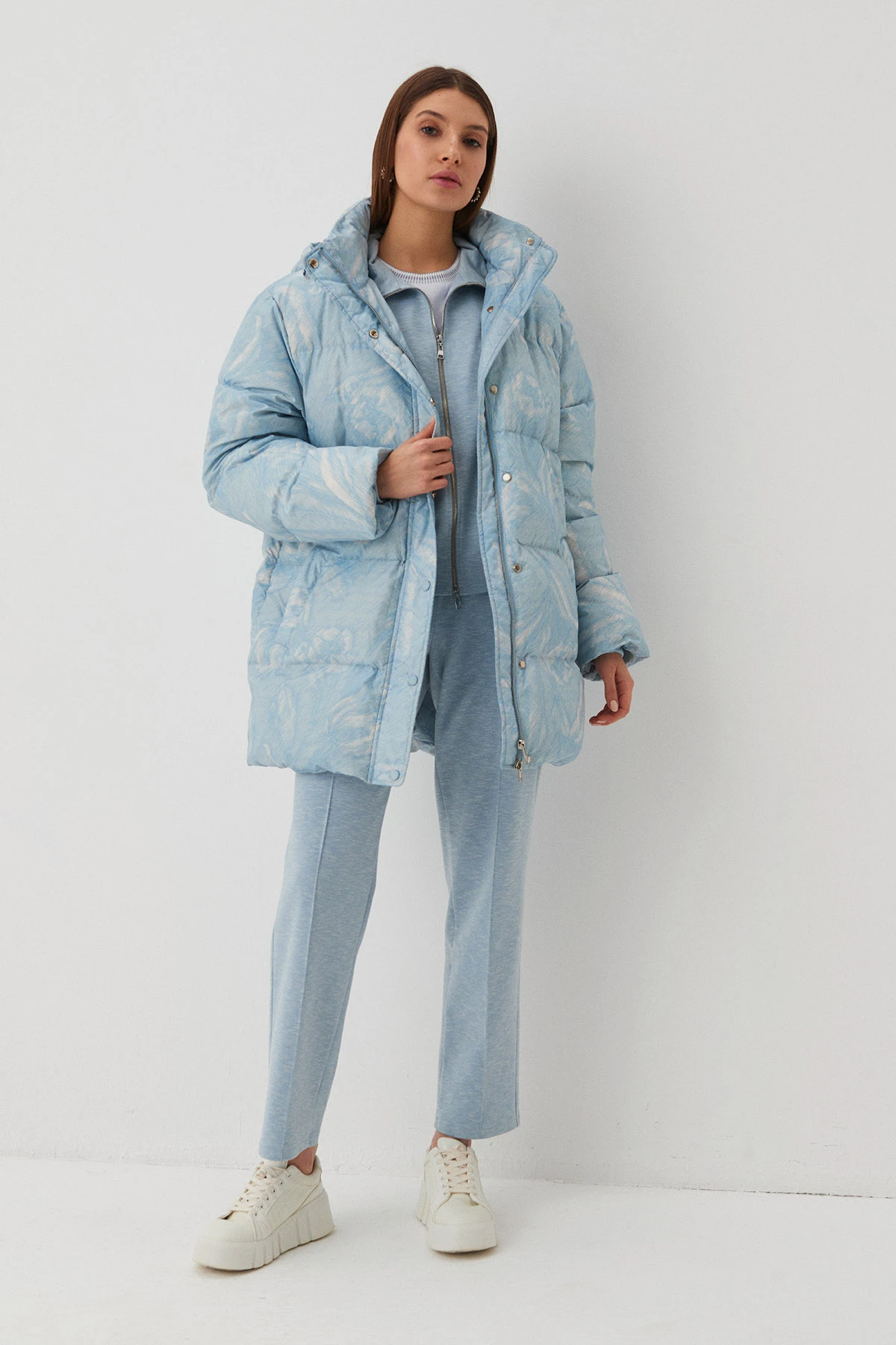 Пуховик "Зимний вальс" 3