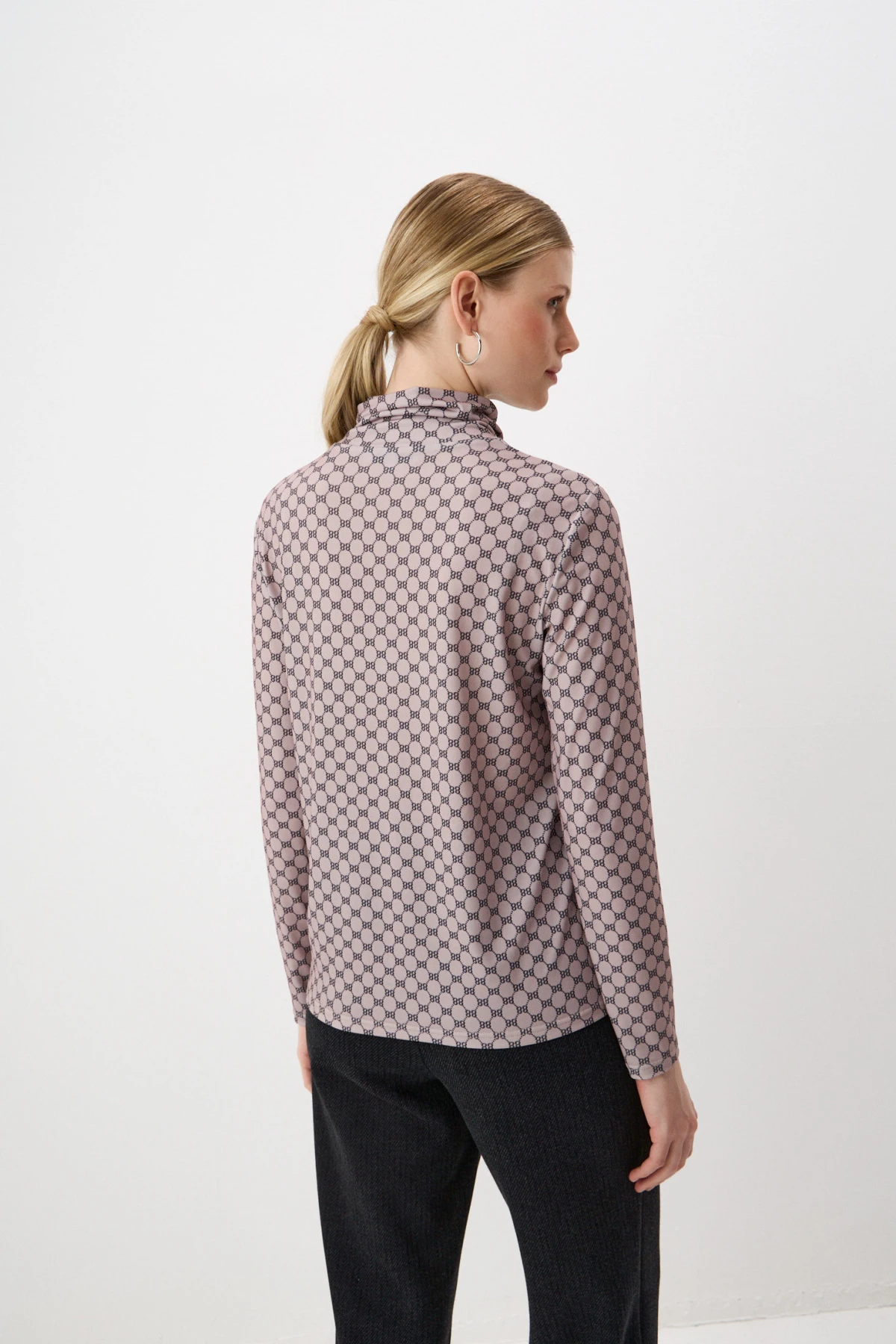 Водолазка "Гармония контрастов" 2