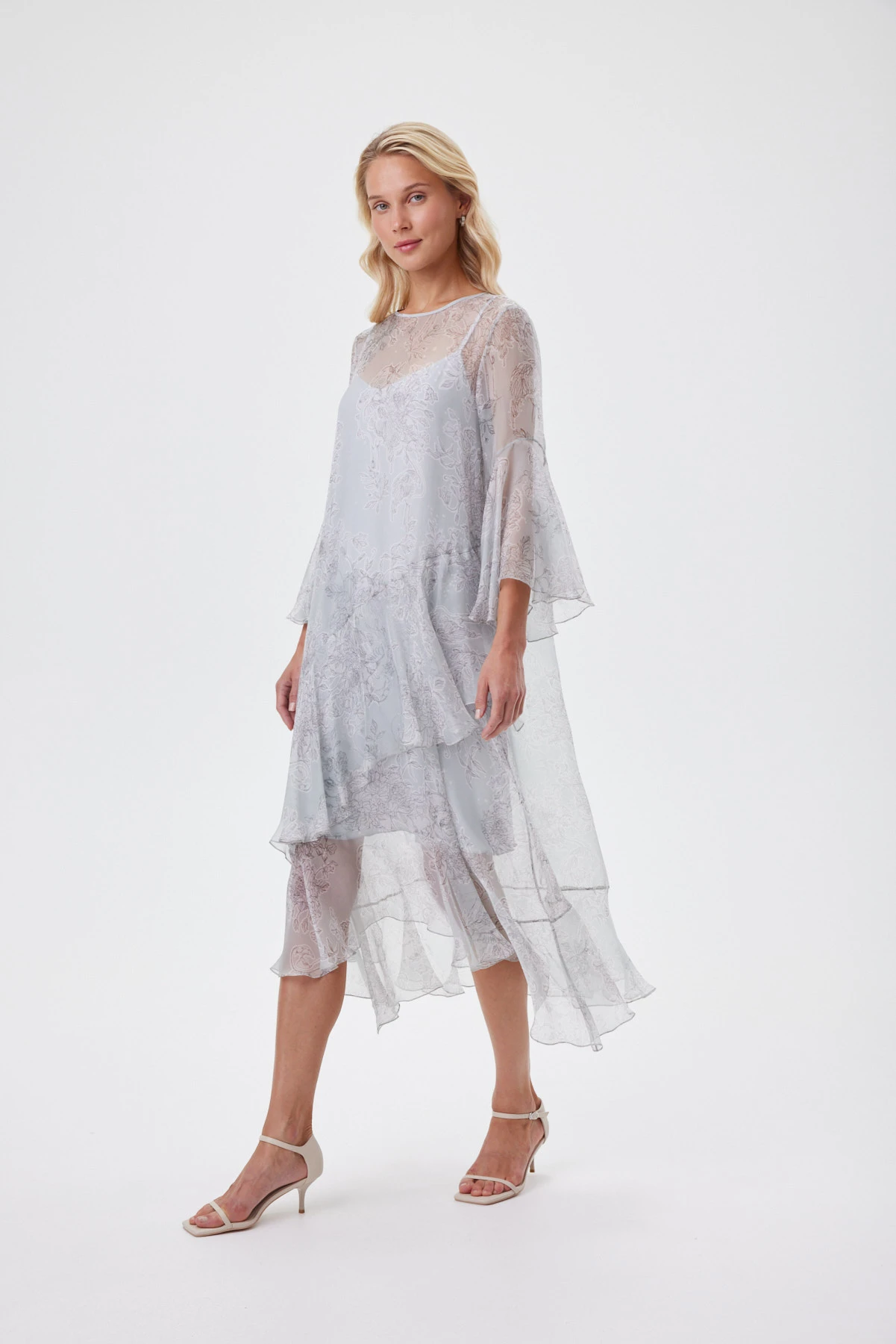 Платье с поясом "Небесная симфония" 9