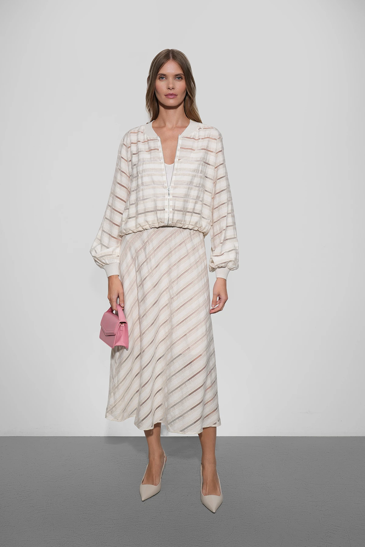 Бомбер "Вибрации лета" 3