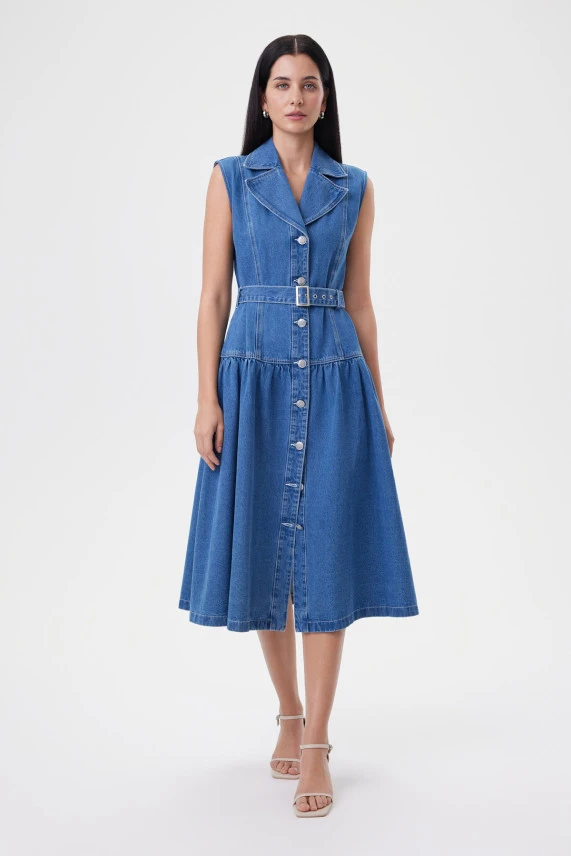 Платье джинсовое с поясом «Городской полдень»