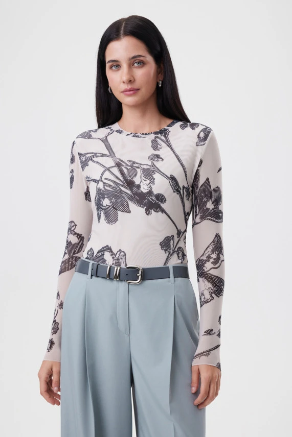 Джемпер "Силуэт весны"