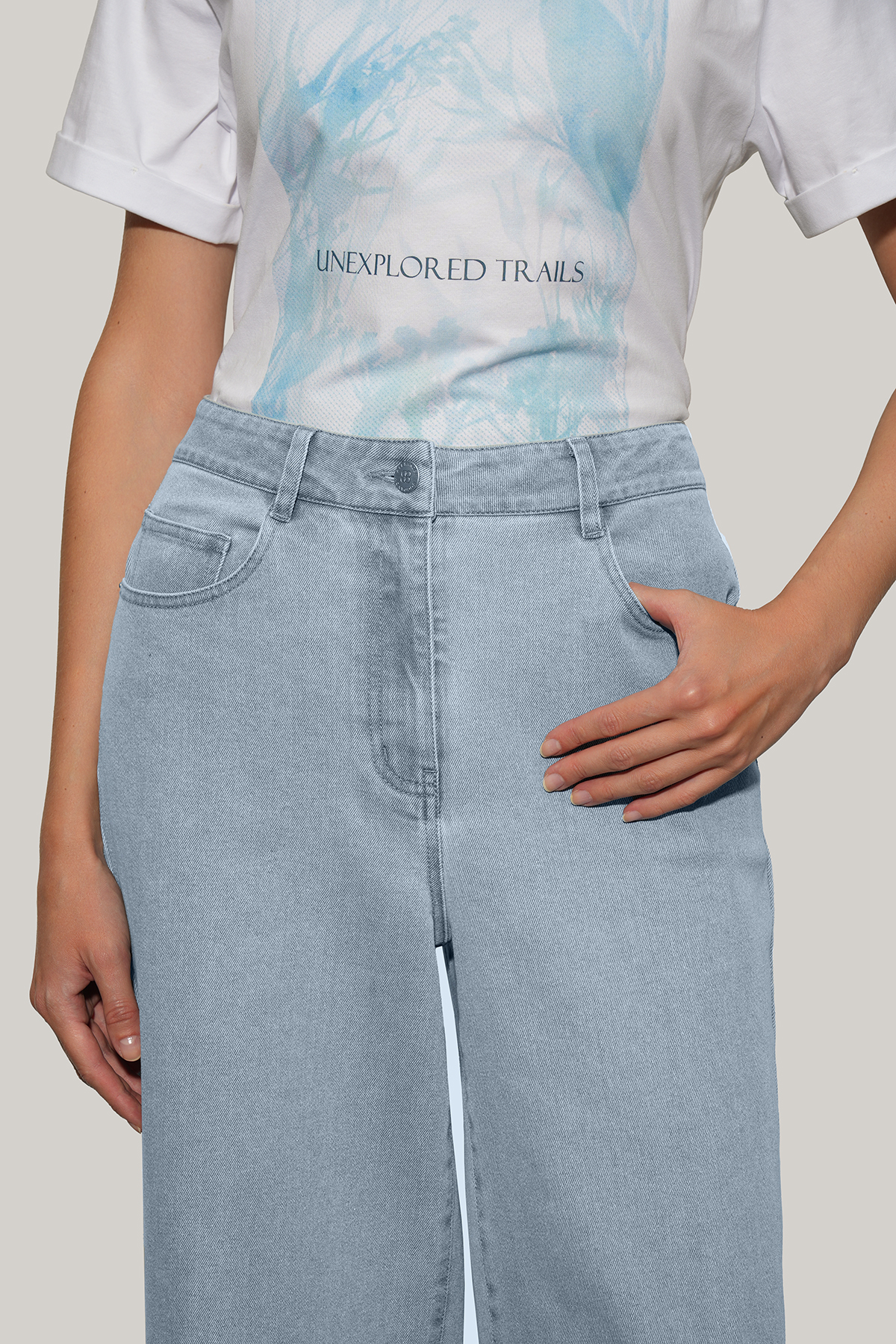 Джинсы голубые 3