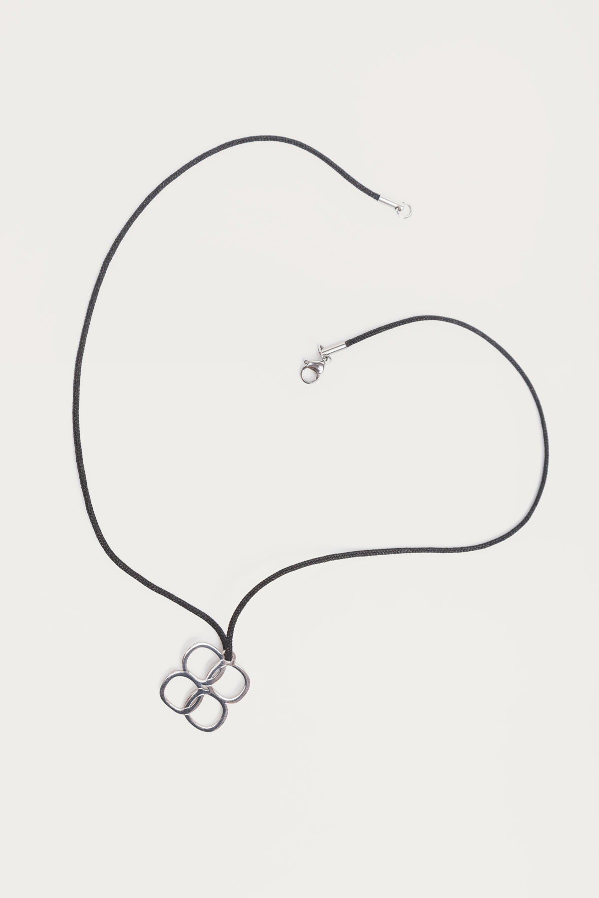 Кулон &quot;88&quot; с чехлом 1