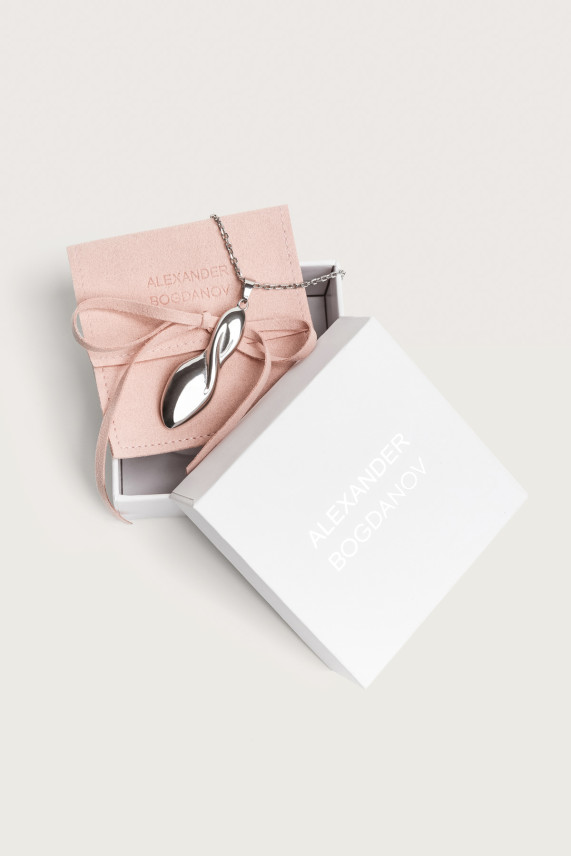 Кулон с чехлом