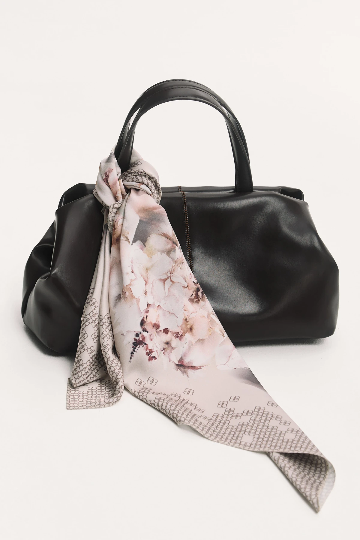 Платок &quot;Звёздная вуаль&quot; 1