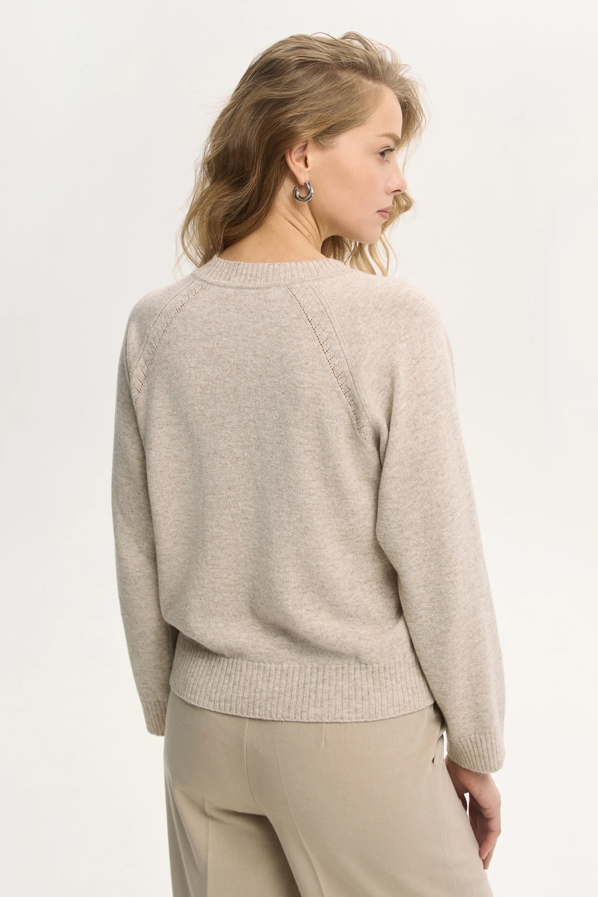 Джемпер песочный 2