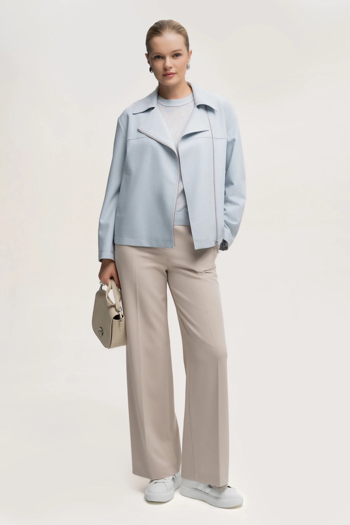 Брюки бежевые 0