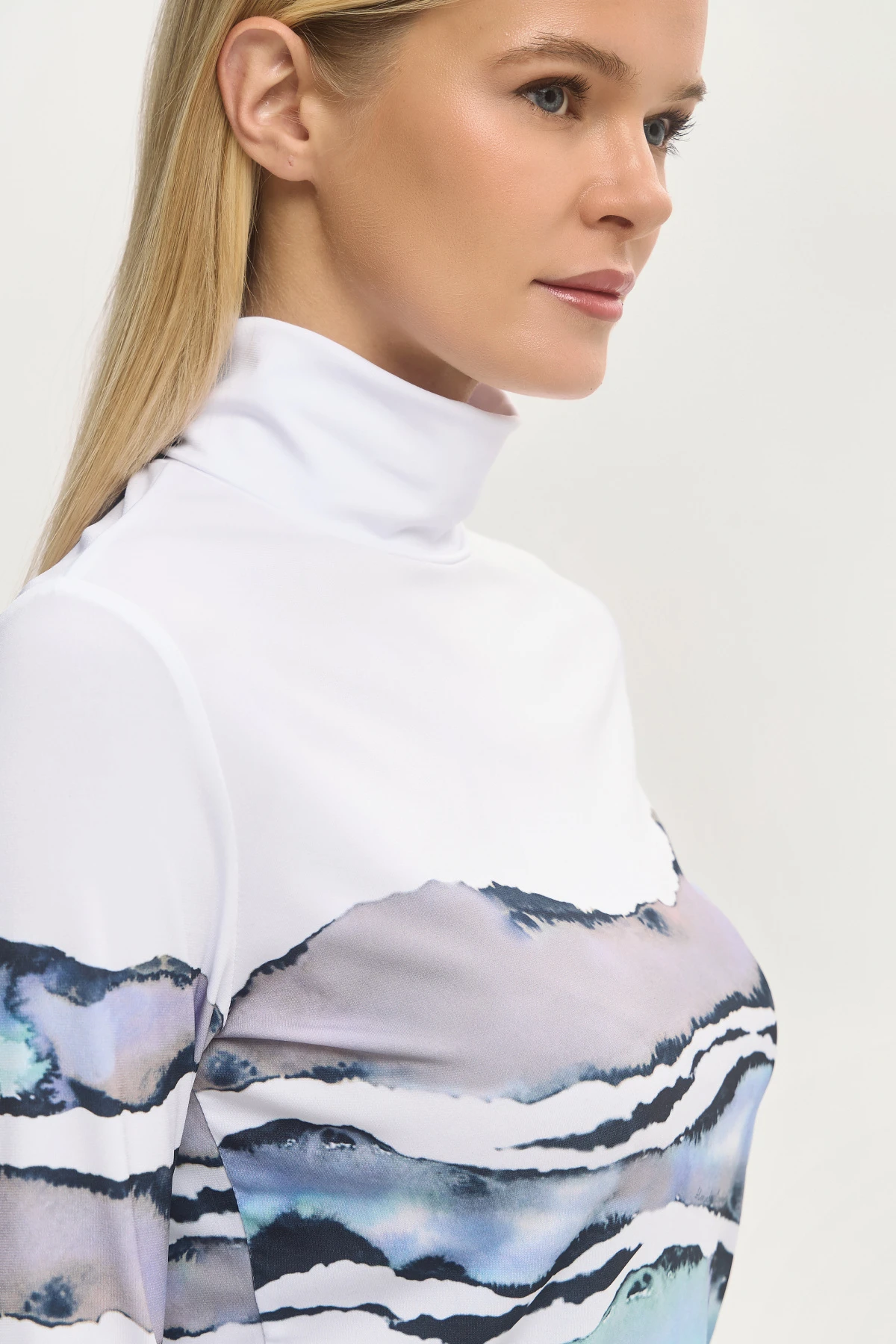 Водолазка &quot;Акварельная фантазия&quot; 2