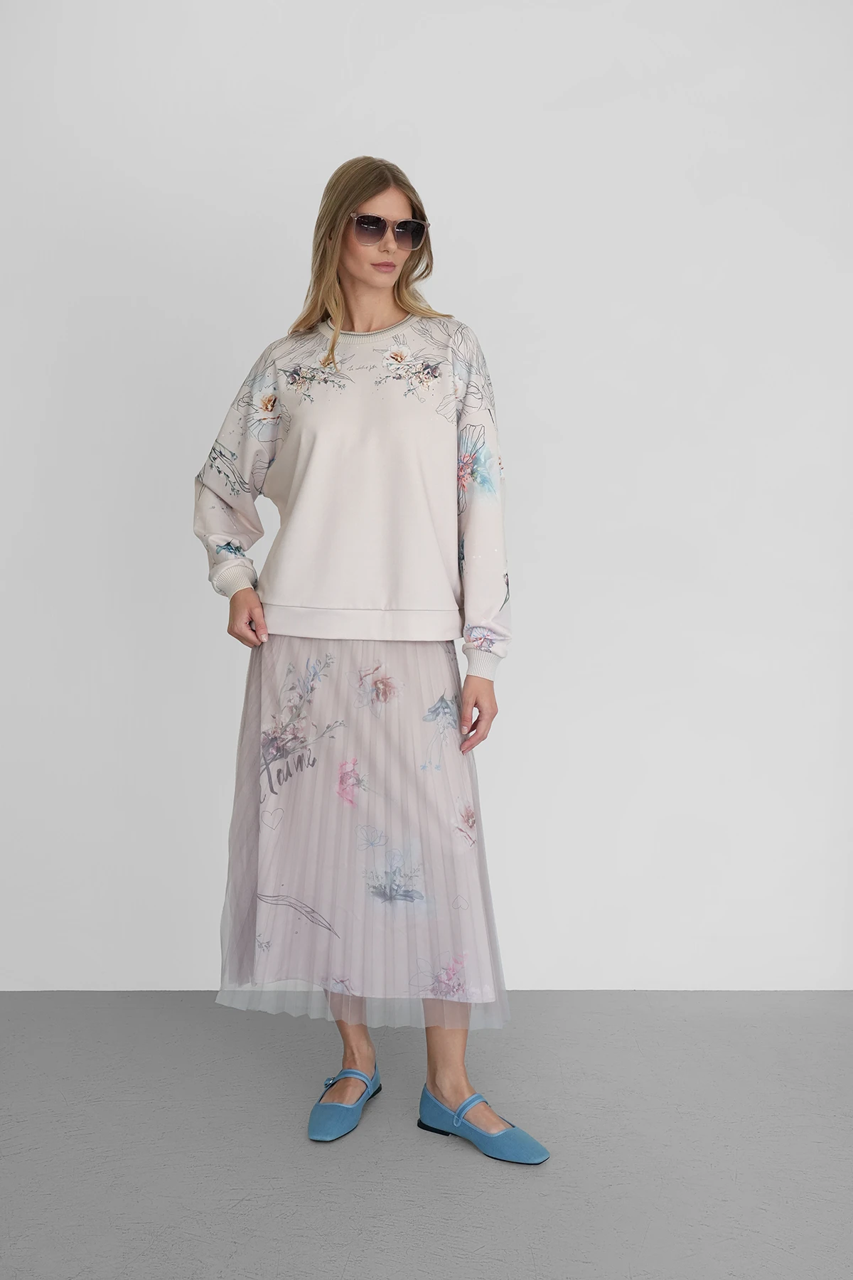 Свитшот &quot;Романтика приключений&quot; 4